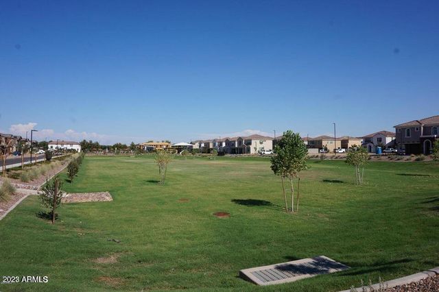 1087 E Chapman Drive, Chandler, AZ 85286
