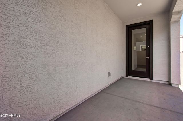 1087 E Chapman Drive, Chandler, AZ 85286