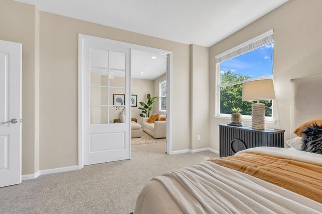 8425 Briggs Dr, Roseville, CA 95747