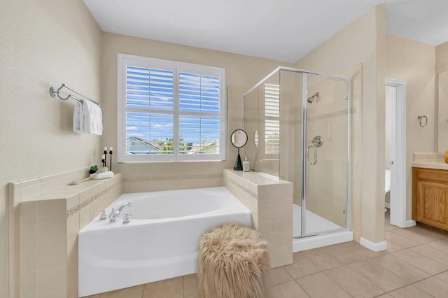 8425 Briggs Dr, Roseville, CA 95747