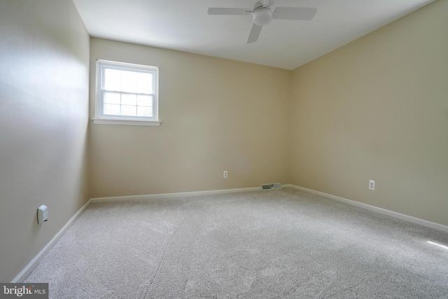 49 DORCHESTER RD, Collegeville, PA 19426