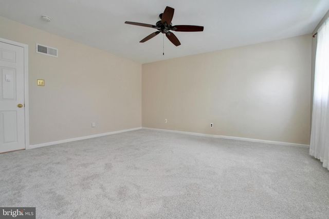 49 DORCHESTER RD, Collegeville, PA 19426