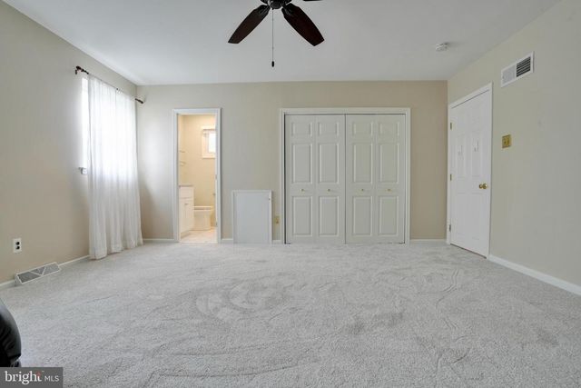 49 DORCHESTER RD, Collegeville, PA 19426