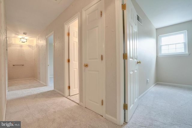 49 DORCHESTER RD, Collegeville, PA 19426