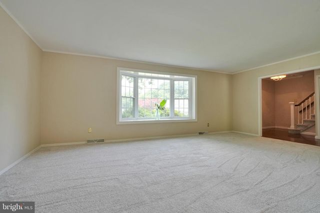 49 DORCHESTER RD, Collegeville, PA 19426