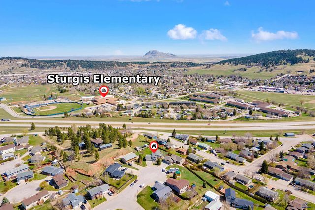 1613 ELK CT, Sturgis, SD 57785