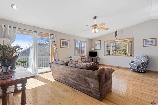 1613 ELK CT, Sturgis, SD 57785