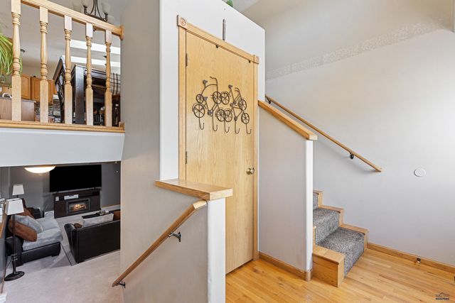 1613 ELK CT, Sturgis, SD 57785