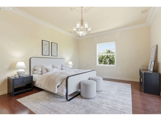 6010 S CORBETT Ave, Portland, OR 97239