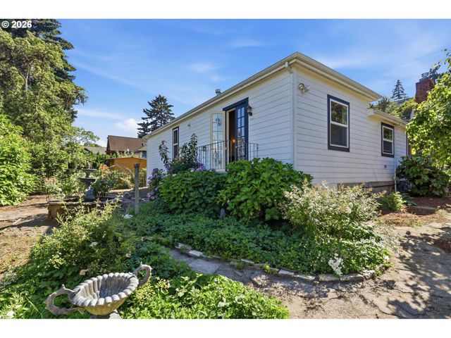 6010 S CORBETT Ave, Portland, OR 97239