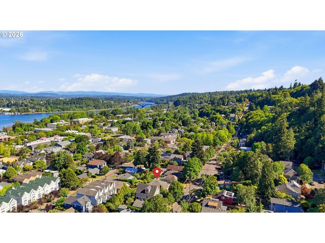 6010 S CORBETT Ave, Portland, OR 97239