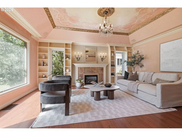 6010 S CORBETT Ave, Portland, OR 97239