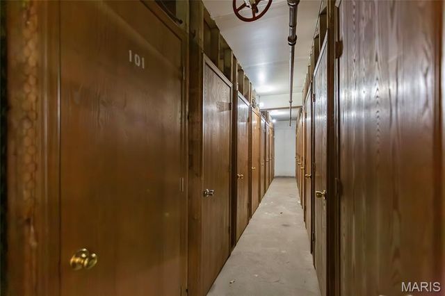 585 Coeur De Royale Drive 206, Creve Coeur, MO 63141