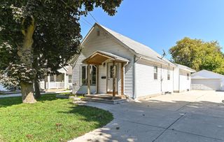 1937 Jefferson AVENUE, Waukesha, WI 53186