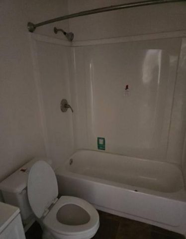 100 N Tilden, Midland, TX 79701