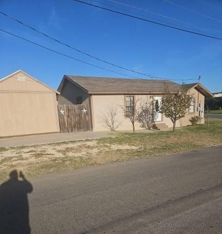 100 N Tilden, Midland, TX 79701