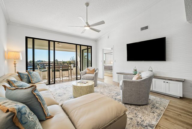 944 Oak Harbour Drive 944, Juno Beach, FL 33408