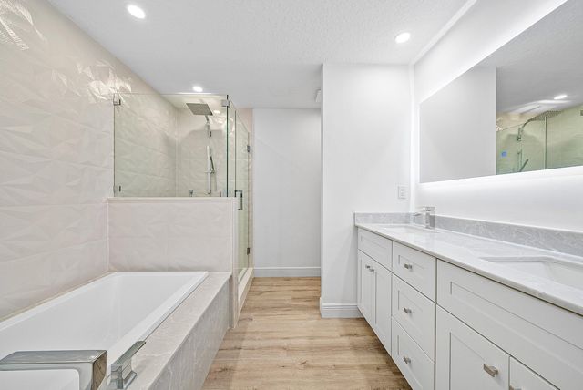 944 Oak Harbour Drive 944, Juno Beach, FL 33408