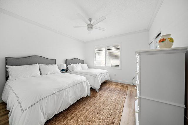 944 Oak Harbour Drive 944, Juno Beach, FL 33408