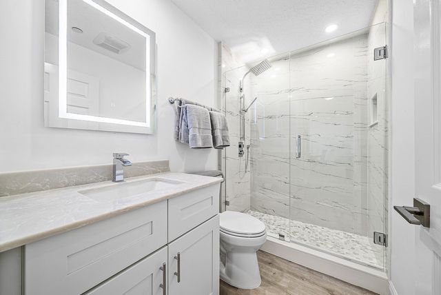 944 Oak Harbour Drive 944, Juno Beach, FL 33408