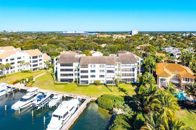 944 Oak Harbour Drive 944, Juno Beach, FL 33408