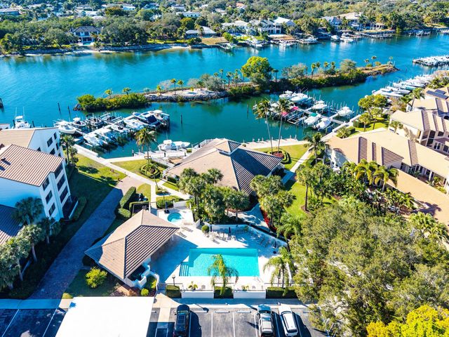 944 Oak Harbour Drive 944, Juno Beach, FL 33408