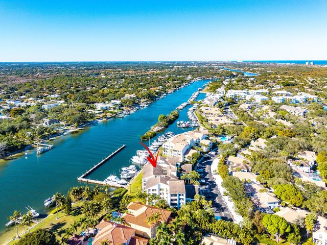 944 Oak Harbour Drive 944, Juno Beach, FL 33408