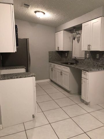 355 WEATHERSFIELD AVENUE, Altamonte Springs, FL 32714