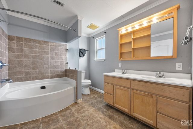 8572 Ironwood Avenue, California City, CA 93505