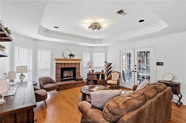 6402 Windwood Drive, College Station, TX 77845