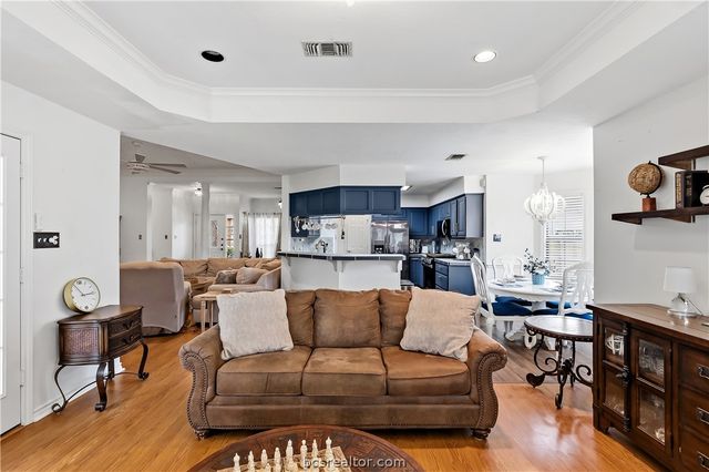 6402 Windwood Drive, College Station, TX 77845