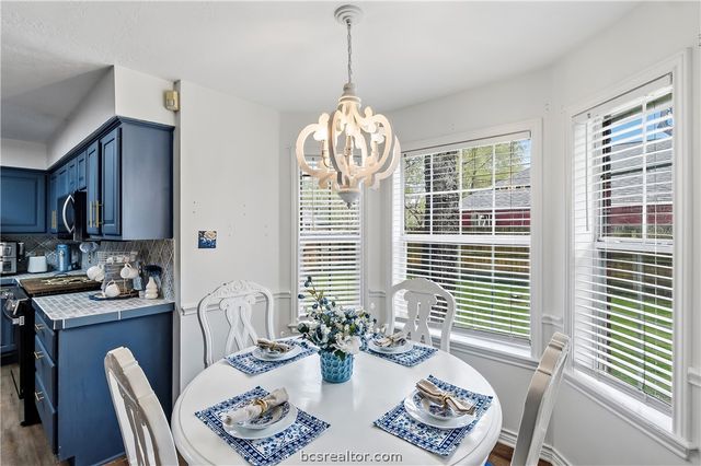 6402 Windwood Drive, College Station, TX 77845