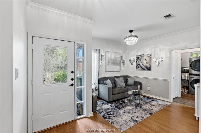 6402 Windwood Drive, College Station, TX 77845