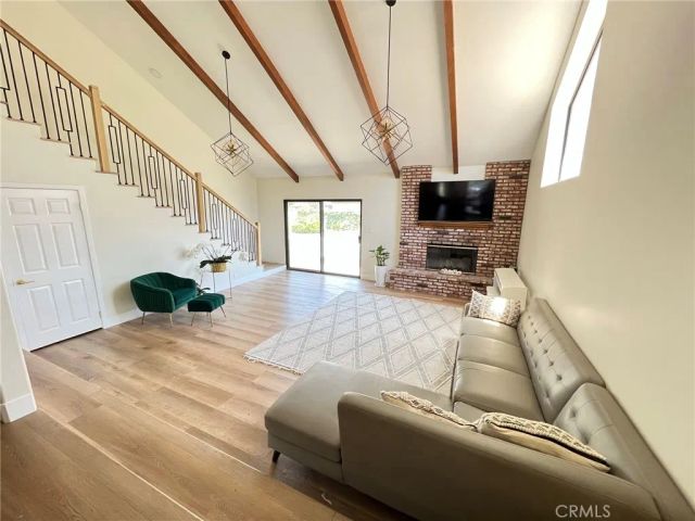 1432 N Catalina Street, Burbank, CA 91505