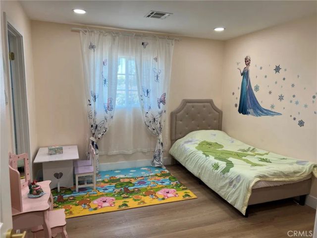 1432 N Catalina Street, Burbank, CA 91505