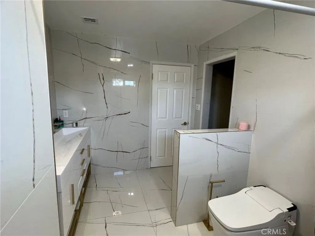 1432 N Catalina Street, Burbank, CA 91505