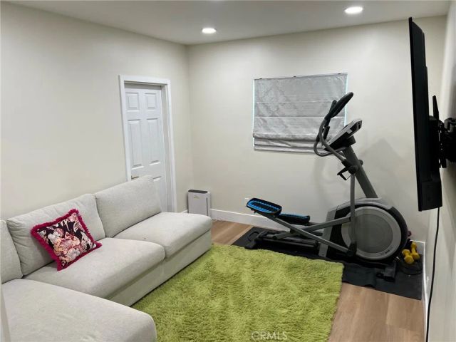 1432 N Catalina Street, Burbank, CA 91505
