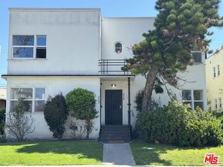 2722 W 43rd Place, Los Angeles, CA 90008