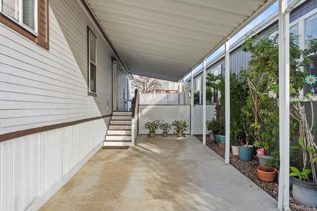 1600 E Vista Way 21, Vista, CA 92084