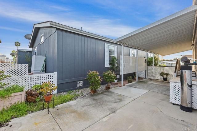 1600 E Vista Way 21, Vista, CA 92084