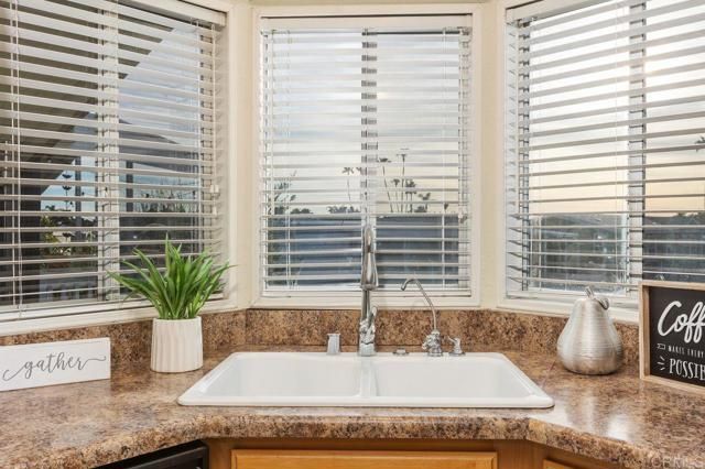 1600 E Vista Way 21, Vista, CA 92084