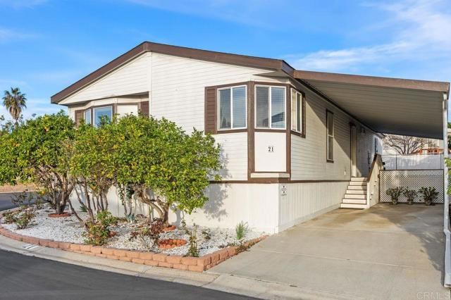 1600 E Vista Way 21, Vista, CA 92084