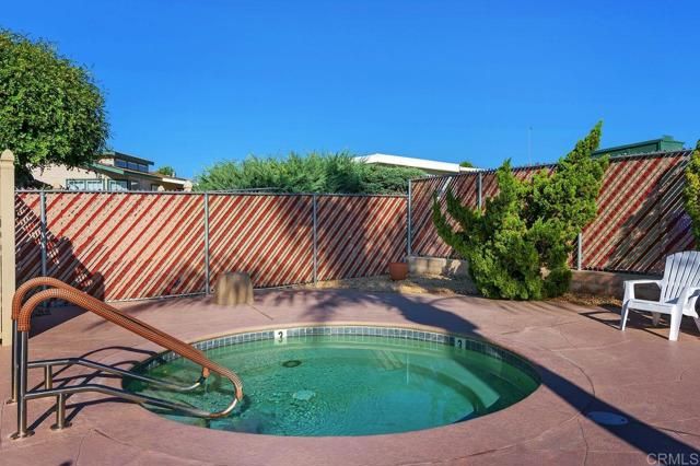 1600 E Vista Way 21, Vista, CA 92084