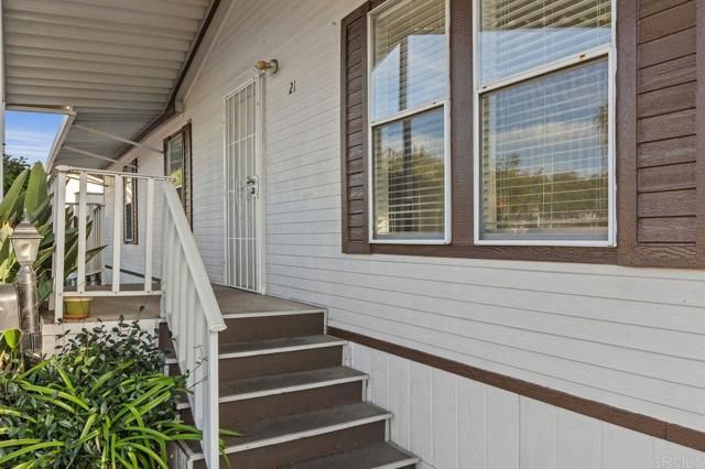 1600 E Vista Way 21, Vista, CA 92084