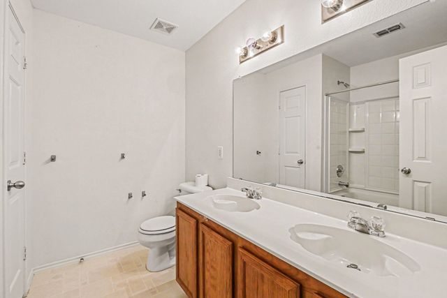 6220 Thoroughbred Trail, Denton, TX 76210