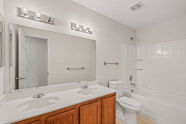 6220 Thoroughbred Trail, Denton, TX 76210