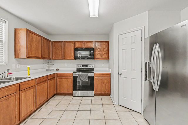 6220 Thoroughbred Trail, Denton, TX 76210