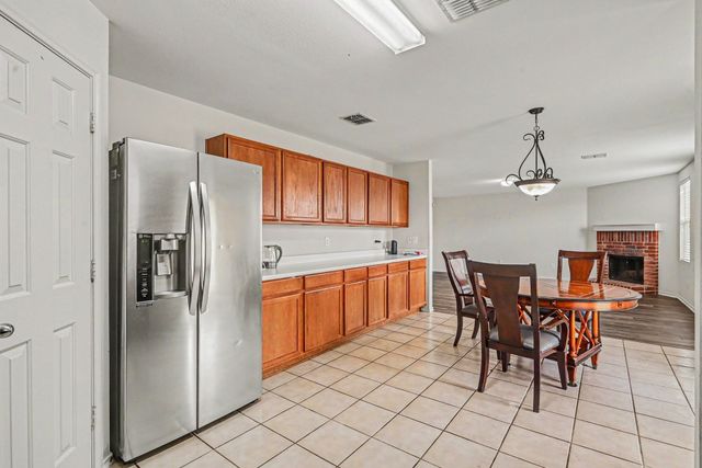 6220 Thoroughbred Trail, Denton, TX 76210
