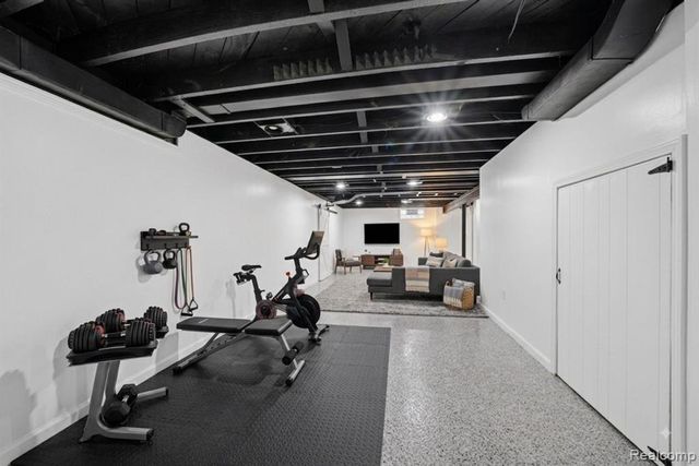326 Walnut Avenue, Royal Oak, MI 48073