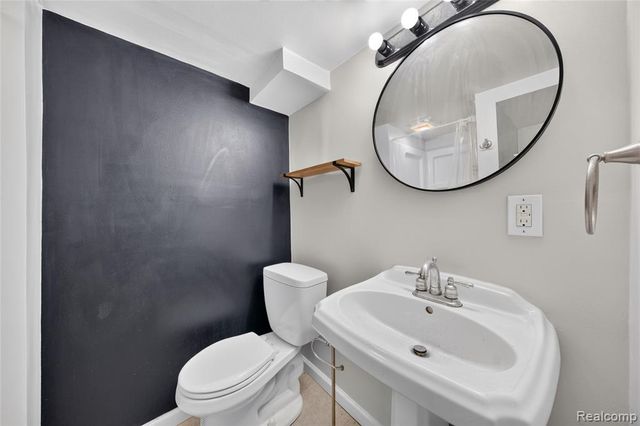 326 Walnut Avenue, Royal Oak, MI 48073